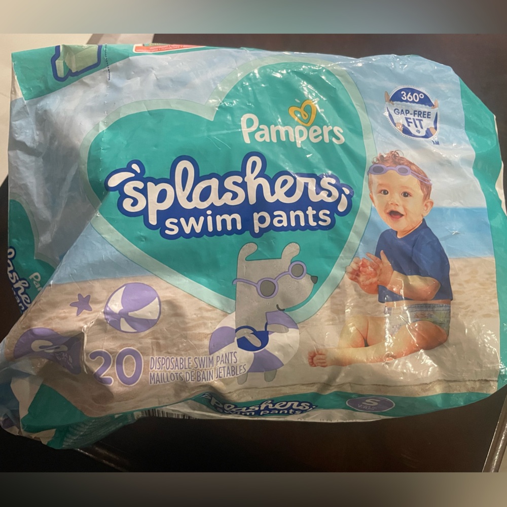 Pampers Disposable Swim Diapers - Size S